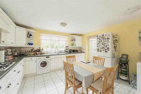 4 bedroom detached house for sale, Marconi Way, St. Albans