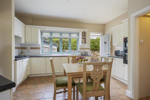 Meadway Danes Close, Oxshott, Leatherhead, KT22 0LL