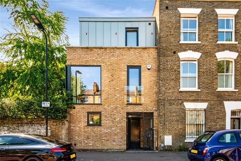 3 bedroom end of terrace house for sale, Wilton Way, London, E8