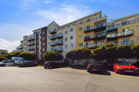 2 bedroom flat to rent, Gisors Road, Southsea PO4