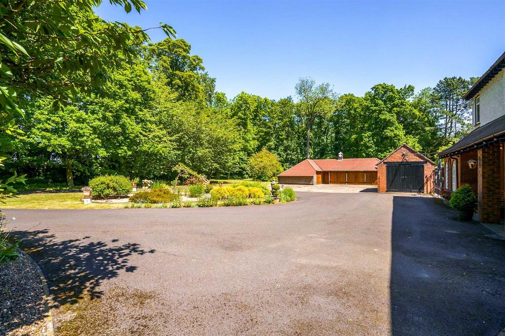 Drive, Garaging, Outbuildings