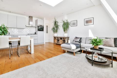 3 bedroom flat to rent, Chiltern Street, London W1U