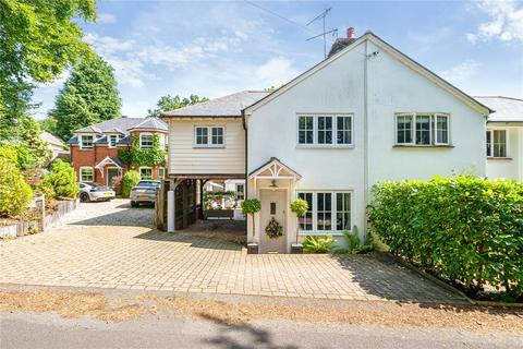 3 bedroom semi-detached house for sale, Aveley Lane, Farnham, Surrey, GU9