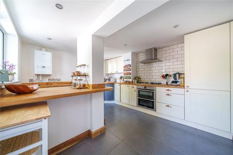 3 bedroom semi-detached house for sale, Aveley Lane, Farnham, Surrey, GU9