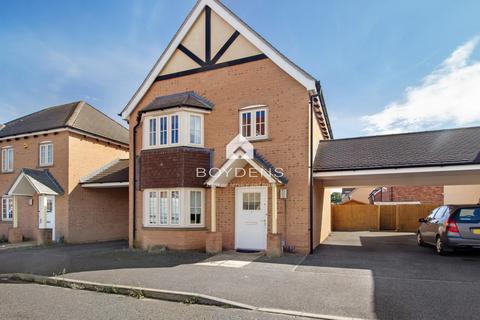 3 bedroom terraced house to rent, Garrison Parade, COLCHESTER CO2