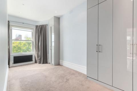 2 bedroom flat for sale, Sutton Court Mansions, Grove Park Terrace, Chiswick W4