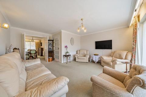 3 bedroom house for sale, Heights Close, West Wimbledon, SW20