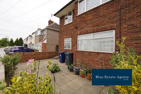 2 bedroom ground floor maisonette for sale, Bankside, Southall, UB1