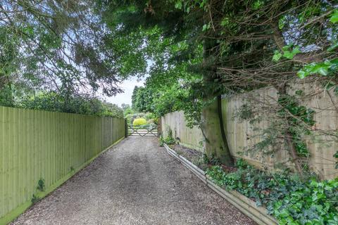 4 bedroom bungalow for sale, High Street, Hook Norton, Banbury, Oxfordshire