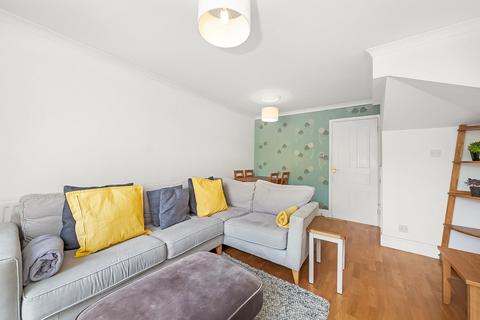 2 bedroom end of terrace house for sale, Pennington Way, London