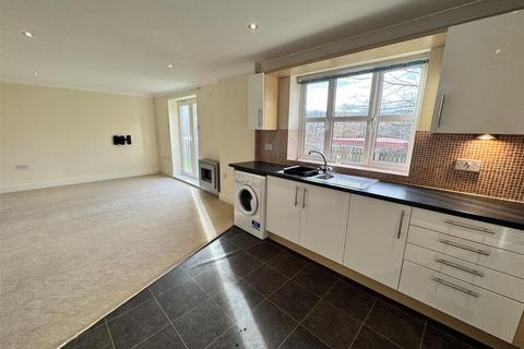 2 bedroom apartment for sale, Huddersfield Road, Mirfield WF14