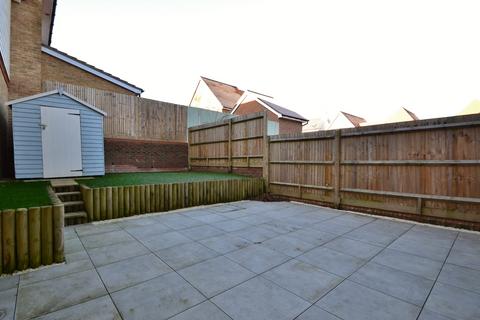 76 Renfields, Haywards Heath, RH16 4TG