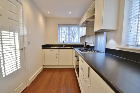 76 Renfields, Haywards Heath, RH16 4TG