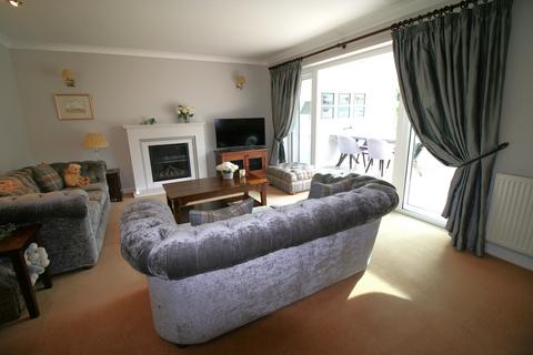 7 Birkdale, Norwich, NR4 6AF
