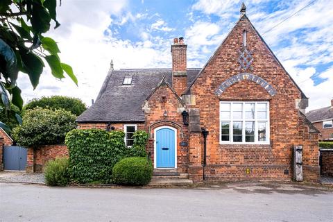 4 bedroom detached house for sale, School House Lane, Abbots Bromley