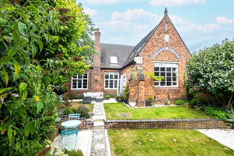 4 bedroom detached house for sale, School House Lane, Abbots Bromley