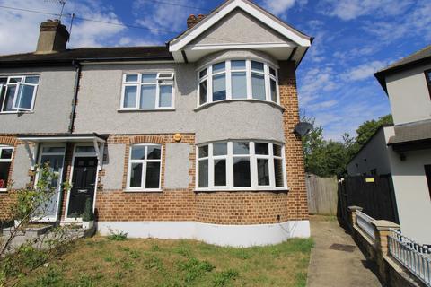 2 bedroom maisonette for sale, Granton Avenue, Upminster RM14