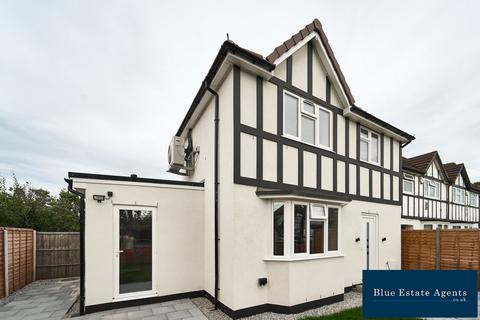 2 bedroom detached house for sale, West Way, Hounslow, TW5