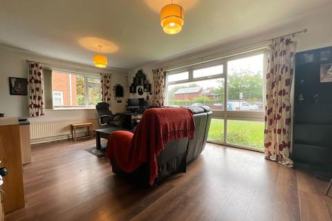 2 bedroom flat for sale, Weld Road, Southport PR8