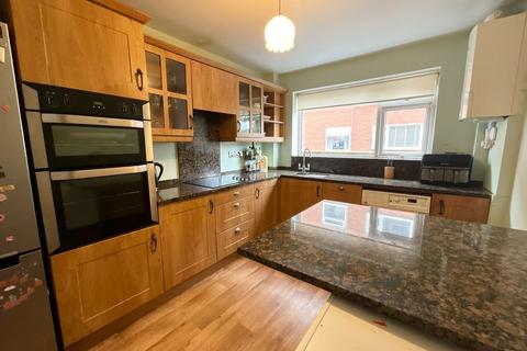 2 bedroom flat for sale, Weld Road, Southport PR8