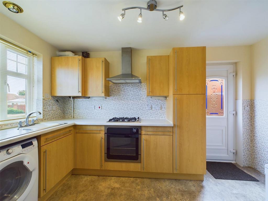 Kitchen: