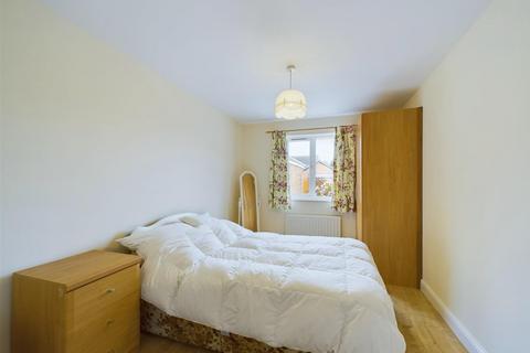 8 Castle Howard Close, Bridlington, YO16 6YY