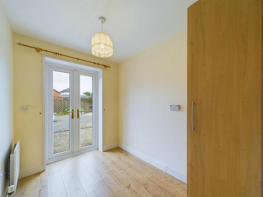 Bedroom: