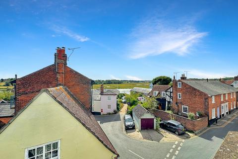 4 bedroom townhouse for sale, Alma Street, Wivenhoe, Colchester, CO7