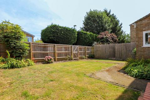 3 bedroom detached house for sale, Fraser Avenue, Caversham Park Village, Reading