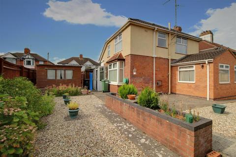 3 bedroom detached house for sale, Lewisham Road, Gloucester