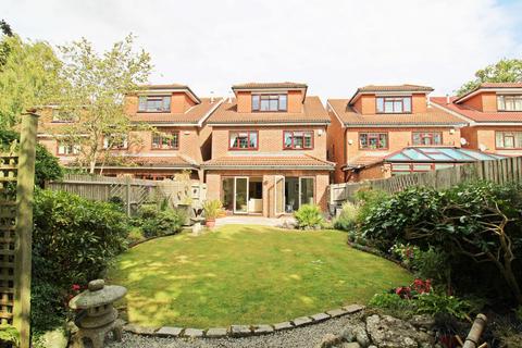 4 Hannah Close, Beckenham, BR3 6XX