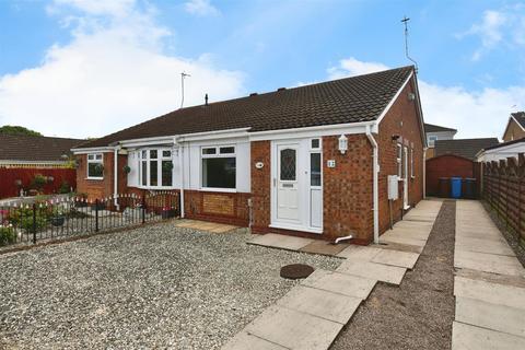 2 bedroom semi-detached bungalow for sale, Baroness Close, Hull