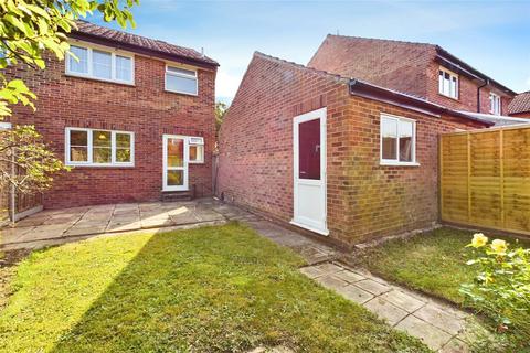 4 The Quantocks, Thatcham, RG19 3SF