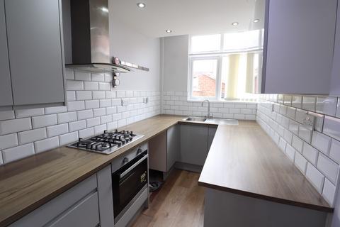 3 bedroom terraced house to rent, Cranbourne Avenue, Birkenhead, Merseyside, CH41