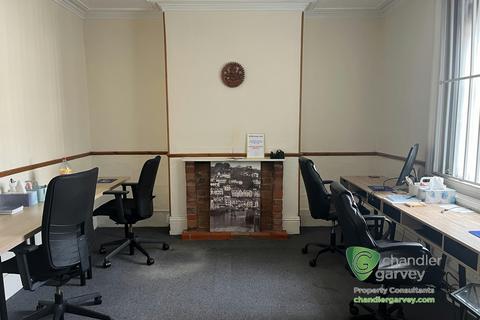 Office to rent, Aylesbury HP20