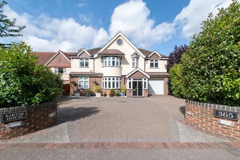 365 Singlewell Road, Gravesend, DA11 7RL