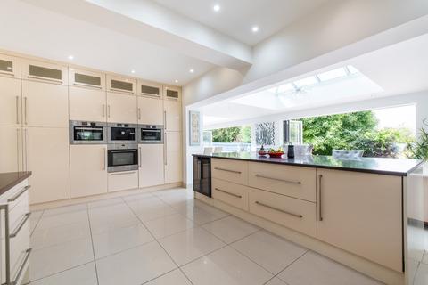365 Singlewell Road, Gravesend, DA11 7RL
