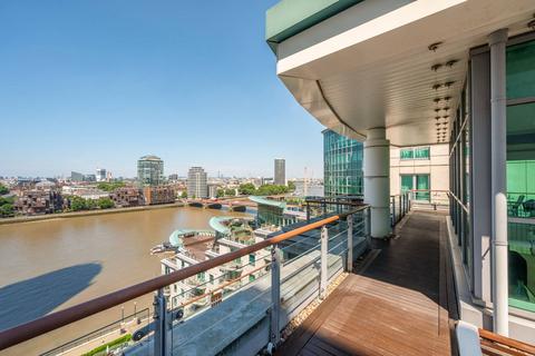 3 bedroom penthouse for sale, Jellicoe House, St George Wharf, Vauxhall, London, SW8