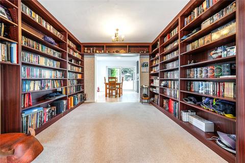 81 Manor Way, Ruislip, HA4 8HW