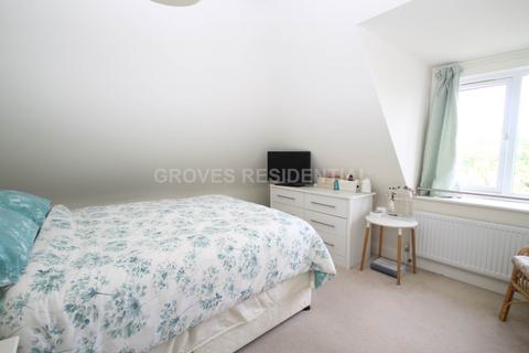 1 bedroom flat for sale, Dukes Avenue, New Malden