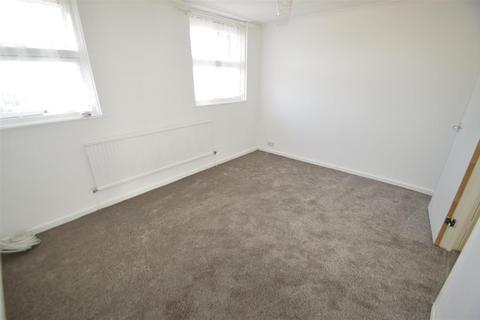 2 bedroom apartment for sale, Bellflower Path, Romford