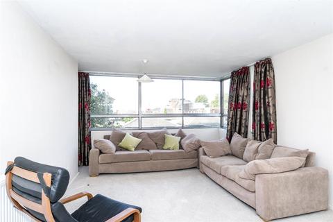 2 bedroom apartment for sale, The Towers, Lower Mortlake Road, Richmond, TW9