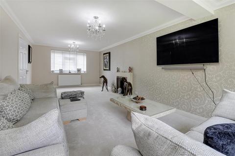 7 Cob Drive, Shorne, Gravesend, DA12 3DU