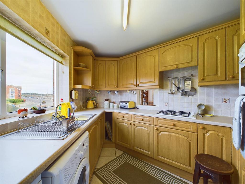 Kitchen:
