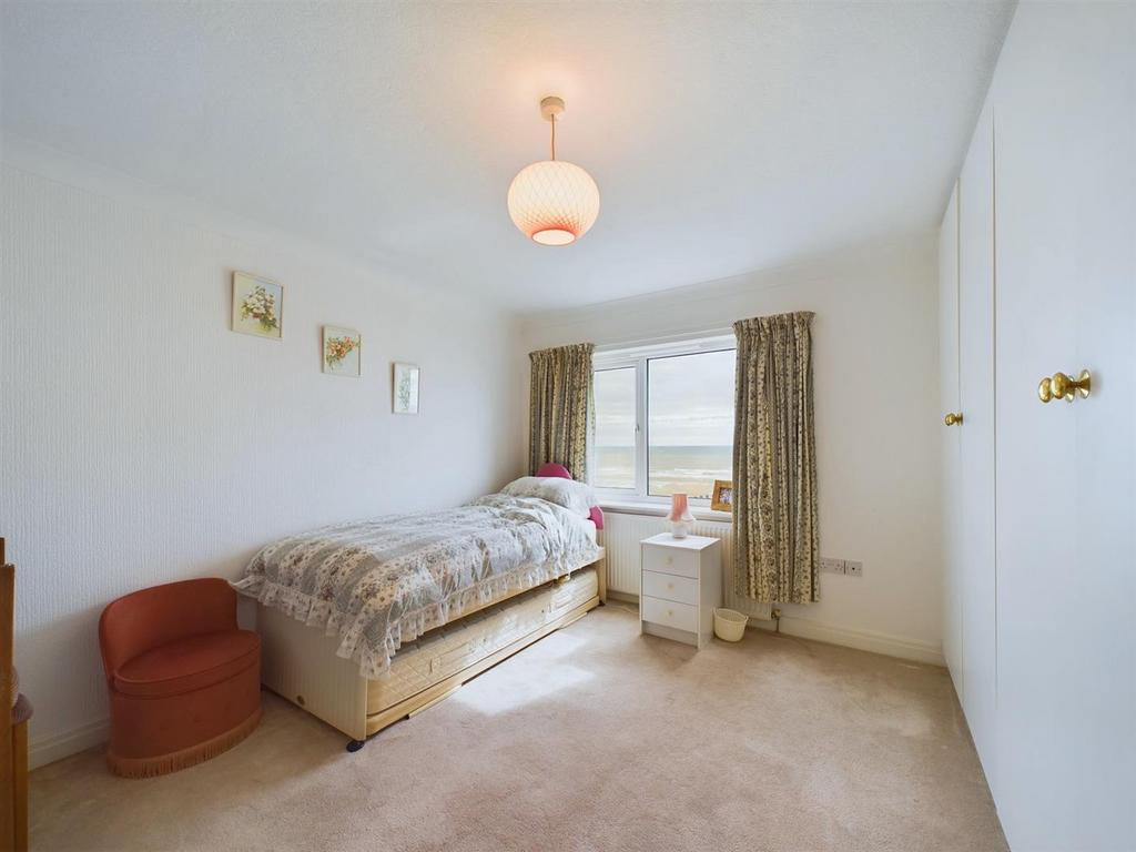 Bedroom: