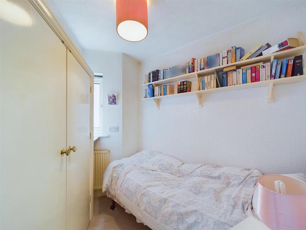 Bedroom: