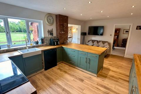 5 bedroom detached house for sale, Bridge Farm, Wellington, Hereford, HR4