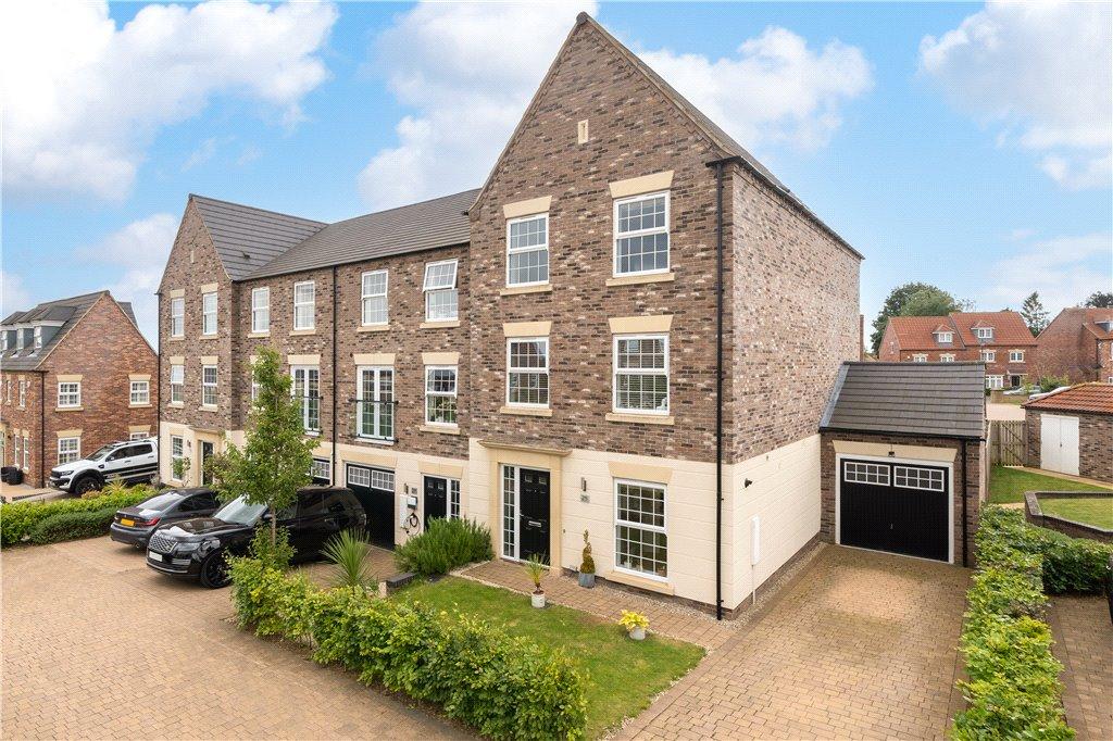 Montagu Crescent, Wetherby, West... 4 bed terraced house for sale £600,000