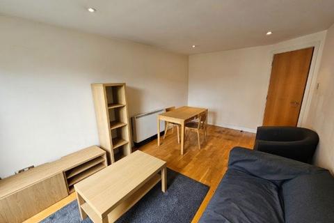 2 bedroom flat to rent, Upper College Street, Nottingham NG1