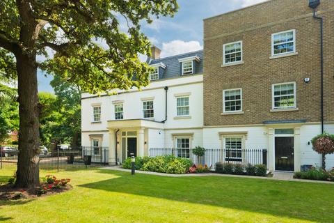 48c Queens Road, Weybridge, KT13 0GJ